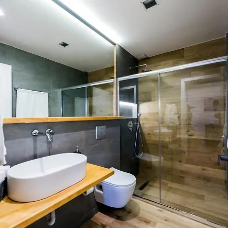 Aigli Lux Seafront Retreats- Up To 11ppl * Kalamata