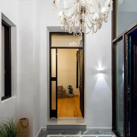 Aigli Lux Seafront Retreats- Up To 11ppl