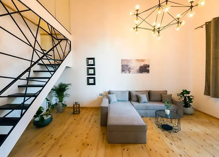 Aigli Lux Seafront Retreats- Up To 11ppl Дом отдыха Каламата