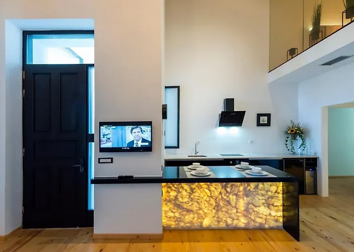 Aigli Lux Seafront Retreats- Up To 11ppl بيت للعطل كالاماتا