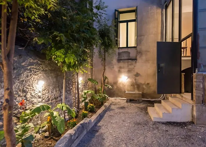 بيت للعطل Aigli Lux Seafront Retreats- Up To 11ppl