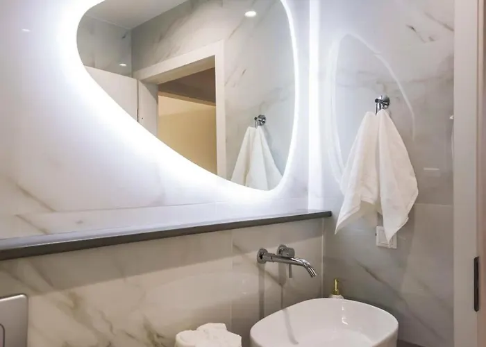 بيت للعطل Aigli Lux Seafront Retreats- Up To 11ppl كالاماتا