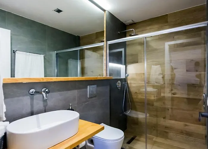 Aigli Lux Seafront Retreats- Up To 11ppl * Каламата